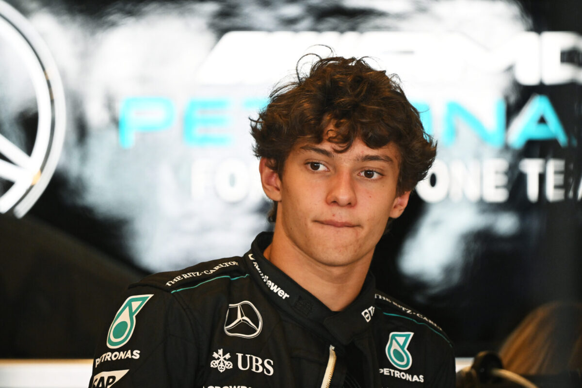 Антонели положи возачки испит непосредно пред дебито во Формула 1