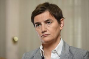 Брнабиќ: Подготвена сум да одам да разговарам со студентите