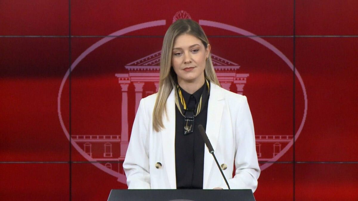 (Видео) Митева: Донесена е владината програма, ја одразува  посветеноста за градење на посилна, потранспарентна и просперитетна Македонија