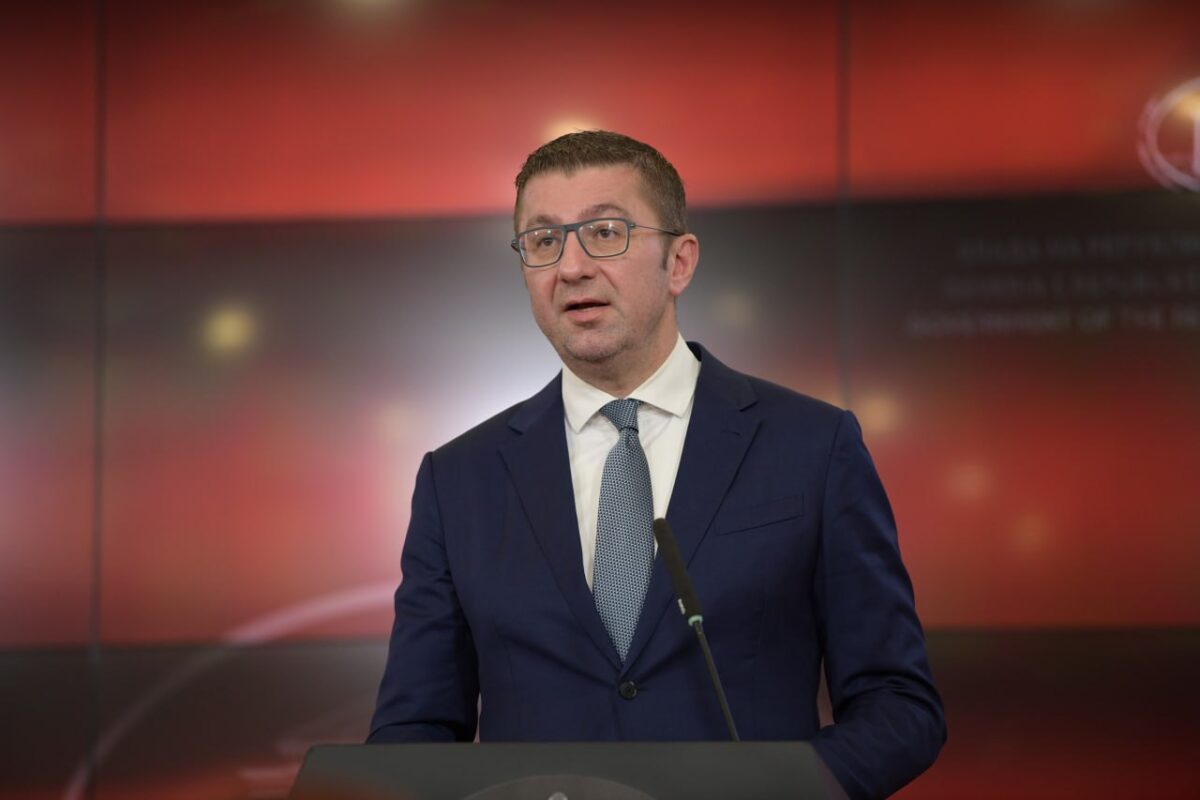 (Видео) Мицкоски: 250 милиони евра од унгарскиот кредит ќе бидат наменети за развој на домашните компании