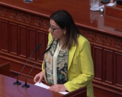(Видео) Тренчевска до Мицкоски: Вашите мерки дожвеаја дебакл, ќе го прифатите ли предлогот за укинување на ДДВ за храна