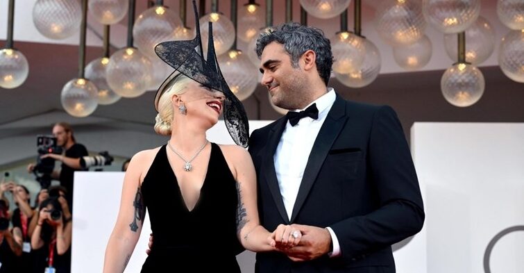 Лејди Гага размислува да има семејство со вереникот: „Подготвена сум за деца“