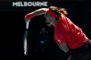 Пол се самоуништи, Зверев се пласира во полуфиналето на АО