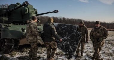 Украинците тврдат дека синоќа собориле 33 руски беспилотни летала