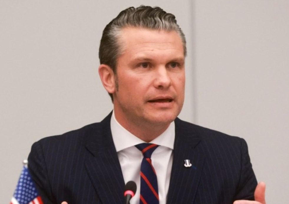 Американскиот министер за одбрана: Не ја предадовме Украина
