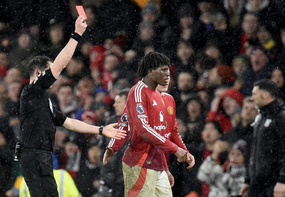 (Видео) Јунајтед со играч помалку го победи Ипсвич, Арсенал освои само бод кај Нотингем, Сити го победи Тотенхем