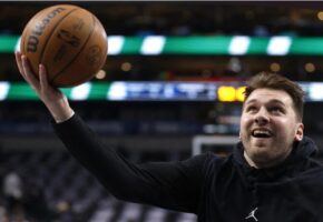 (Видео) Дончиќ се прости од навивачте на Далас: Сакав да ви донесам НБА титула