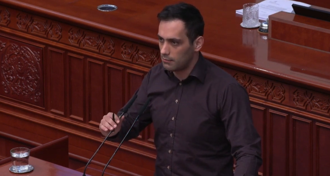 (Видео) Пратениците од власта не се откажаа од енормните суми за патни трошоци, рече Мециновиќ