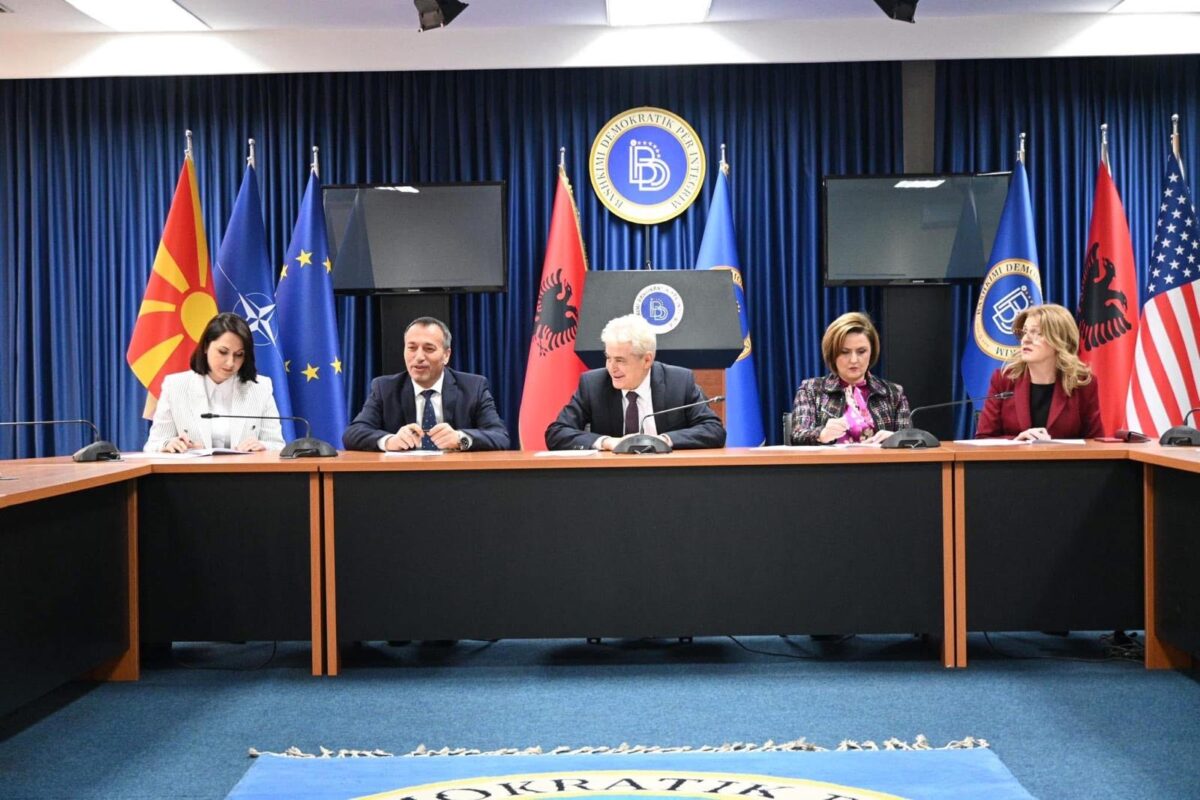 Го отпочнавме процесот на реформи и ветинг во партијата, најави ДУИ