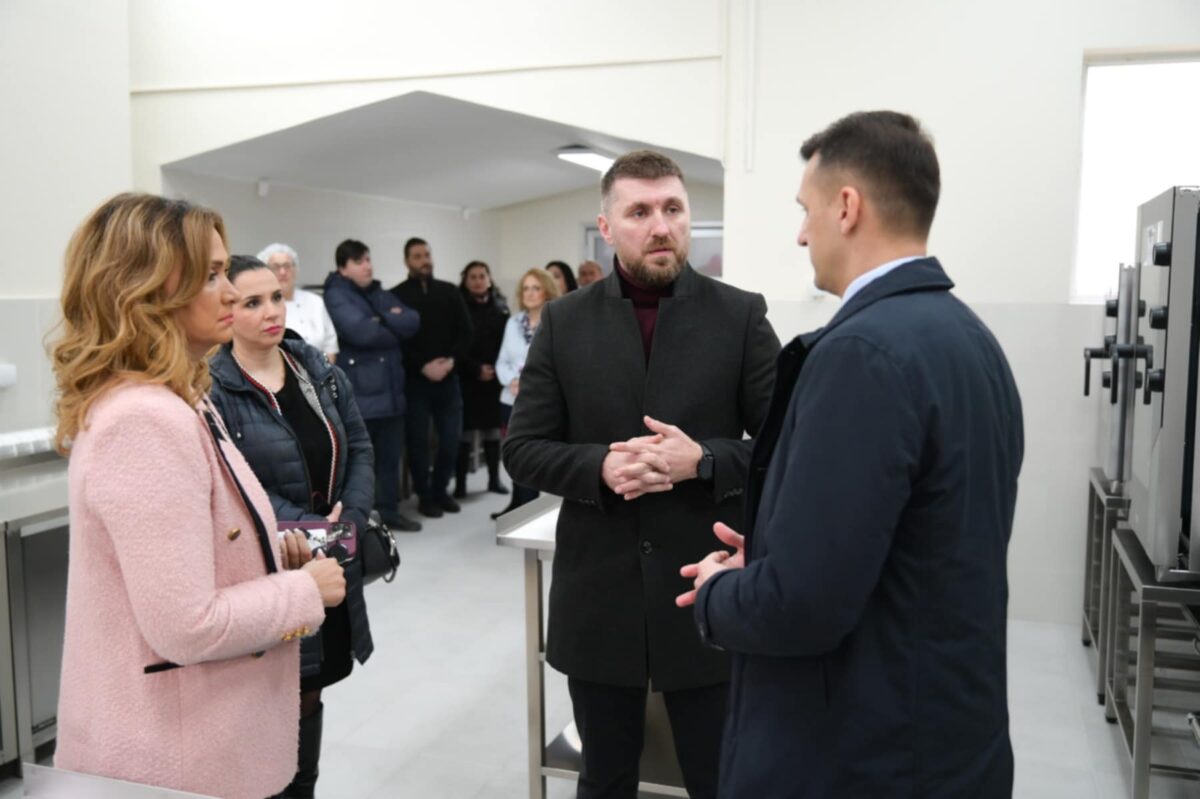 Детската градинка „Срничка“ во Општина Аеродром по 40 години доби комплетно нова и современа кујна