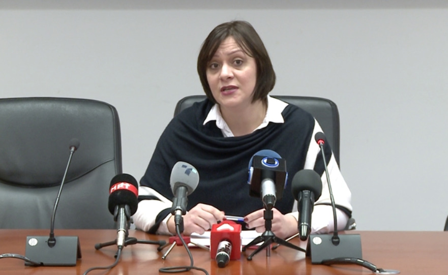 Димитриеска-Кочоска: Додека ме напаѓате, јас работам со факти