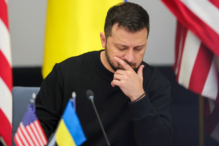 Зеленски по средбата меѓу Русија и САД: „Искрено, не ми е ни гајле“