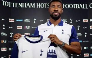 Кевин Дансо го засили Тотенхем