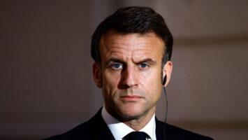 Макрон: Некои европски земји ќе бидат подготвени да имаат мировни сили во Украина