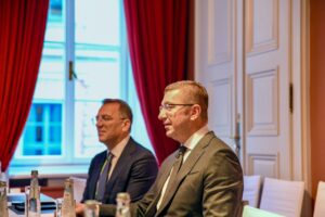 Мицкоски и Хојзген во Минхен разговараа за безбедносните предизвици