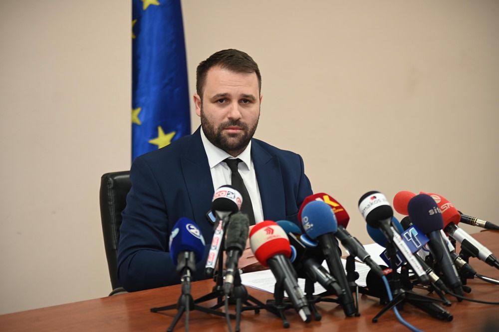 Неправилности со распишани тенедери, службени возила и договори за вработени – ревизијата во Министерството за економија констатира низа прекршувања