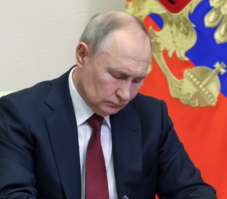 Путин: Подготвени сме да ги скратиме воените буџети за 50 отсто заедно со Америка
