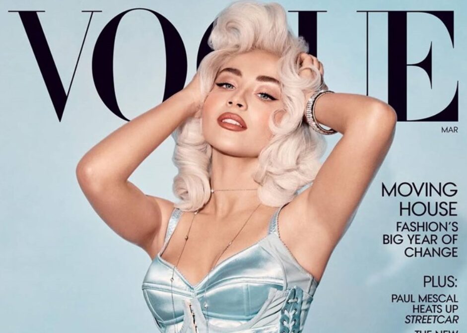 Сабрина Карпентер позираше за Вог, многумина ја споредија со Мерлин Монро