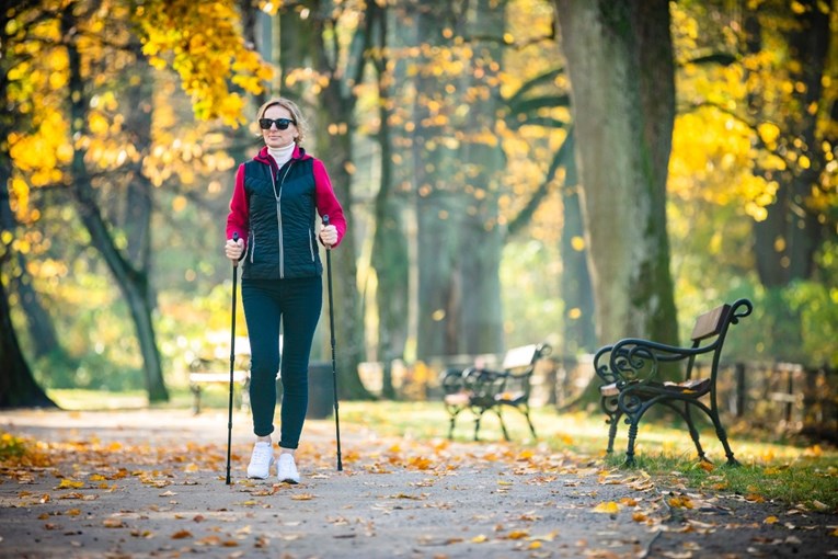 Студија: Одредени животни навики можат да го намалат ризикот од развој на деменција
