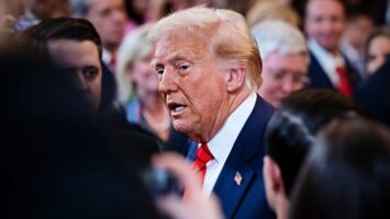 Трамп: Милијарди долари од УСАИД се украдени