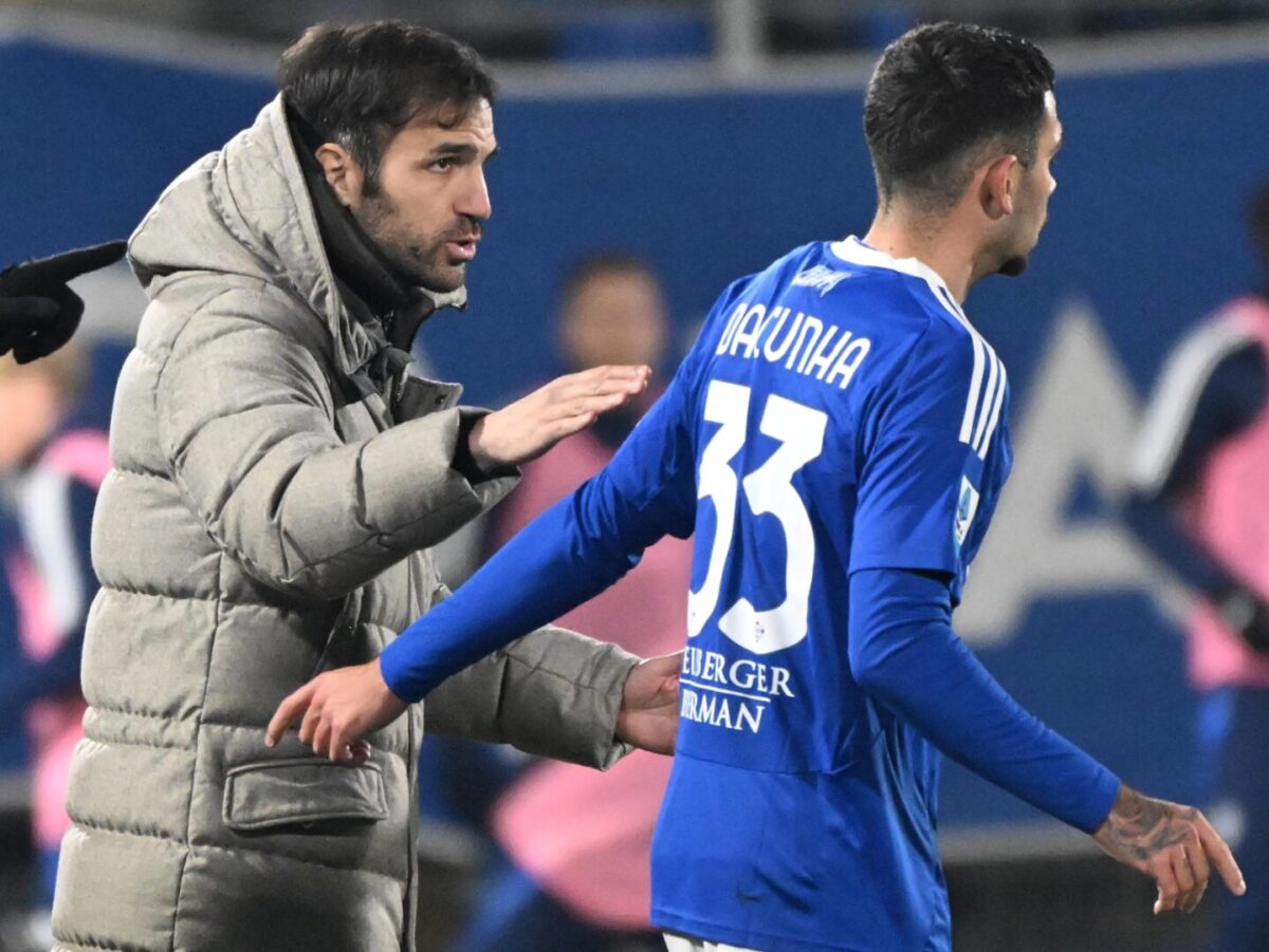 Фабрегас: Морам да го бранам мојот клуб и да кажам, доста е