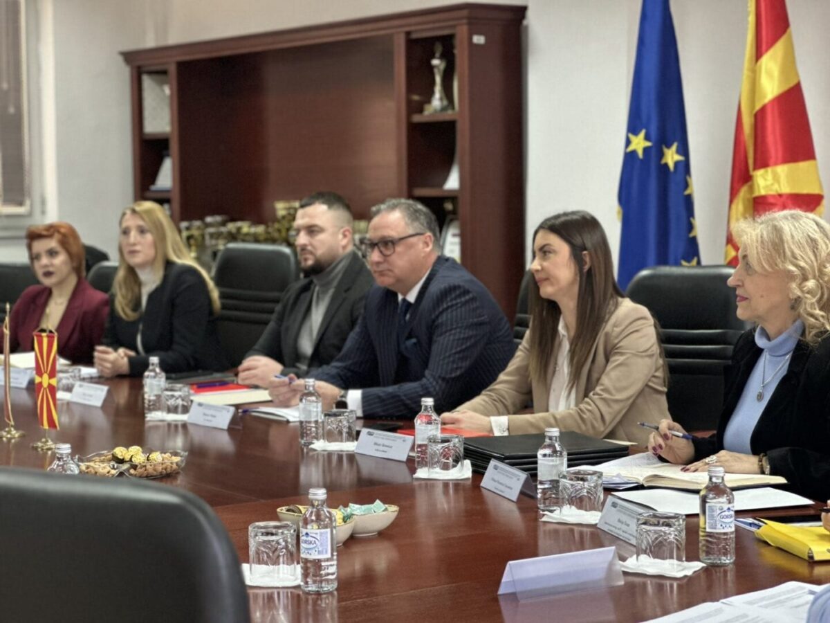 Фондовите за пензиско и инвалидско осигурување на Македонија и на Црна Гора размената на податоците ќе ја остваруваат по електронски пат