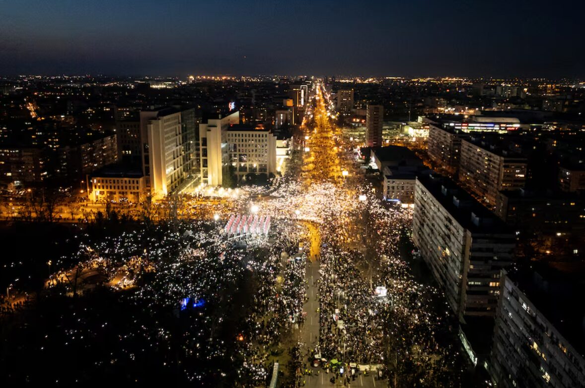 (Фото+видео) Мадона ги поддржа српските студенти