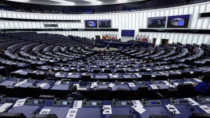 Членови на Европскиот парламент: Европа повеќе не може да зависи од САД