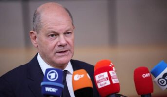 Шолц: Следната задача е да се осигура дека нема наметнат мир за Украина