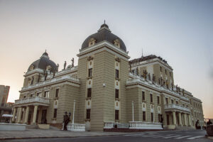 Mакедонскиот народен театар ги отвора вратите за сите семејства на хоспитализираните лица