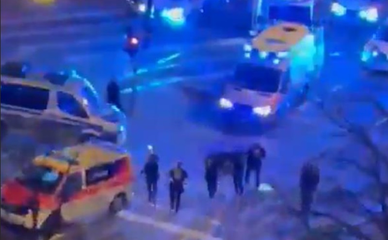ВИДЕО: 12 повредени во пукање во Торонто, напаѓачот е во бегство