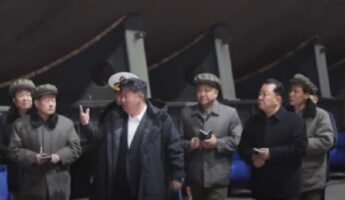 (Видео) Големиот лидер е воодушевен откако го откри новото моќно оружје