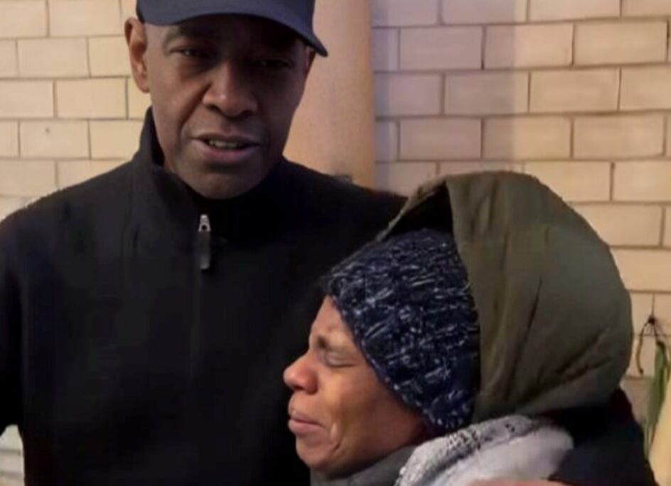 (Видео) Дензел Вашингтон кон жената која го моли за помош: „Зошто плачеш? Јас сум човек како тебе“