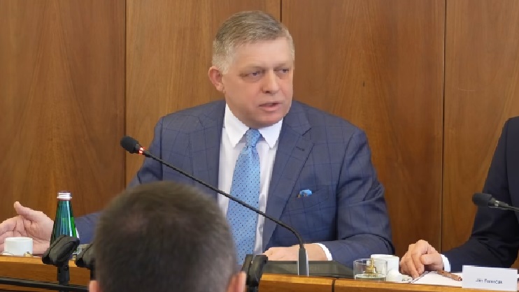 (Видео) Фицо: Значи, вие признавте дека тоа е закана за целата ЕУ