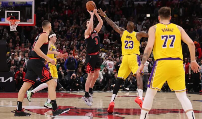 (Видео) Шокантен пораз на Лејкерси во Чикаго – Испуштија преност од пет поени за само 13 секунди