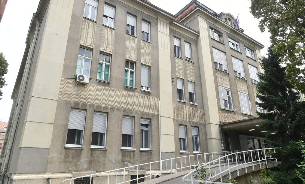 Двајца повредени во пожарот во Македонија пристигнаа на лекување во Загреб