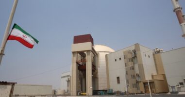 Иран: Ќе преговараме со САД само без притисок и закани