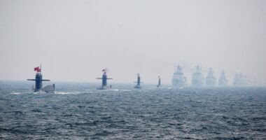 Кинески воени бродови се појавуваат на неочекувани места: сојузниците на САД загрижени