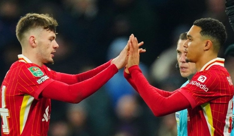 Ливерпул има замена за ТАА, му нудат осум пати поголема плата