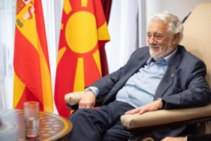 Најголемиот тенор на денешницата, Пласидо Доминго, вечерва настапува во арената „Борис Трајковски“