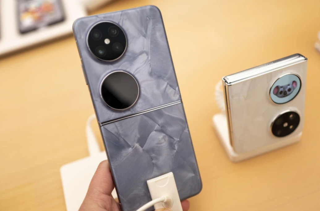 Нов склоплив телефон од Huawei: Pocket 3 доаѓа