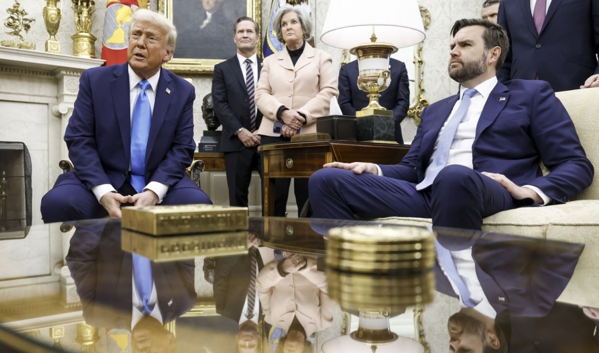 Постојат начини да се кандидирам за трет мандат, рече Трамп; Уставот на САД дозволува два мандати