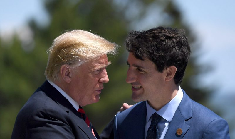 Трамп: Ми се јави Трудо, повикот заврши донекаде пријателски