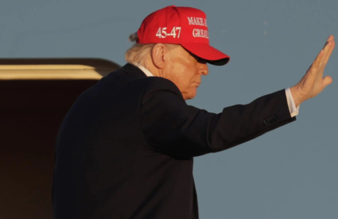 Трамп: САД нема да ги толерираат изјавите на Зеленски уште долго