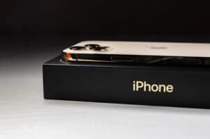 ФОТО: Објавена сликата на маската за iPhone 17 Air