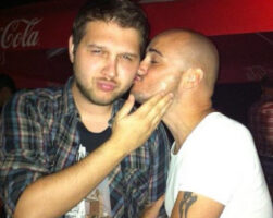 „Скршен од тага“: Роберт Билбилов сподели фотографии со Андреј од „ДНК“