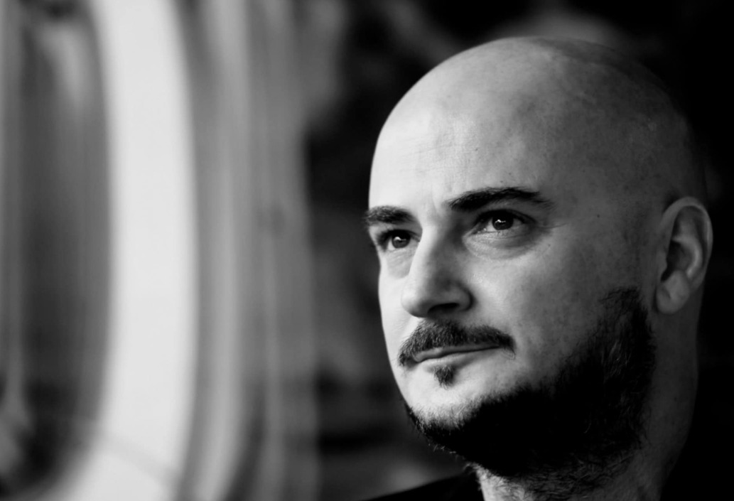 „Човек во вистинска смисла на зборот, беше херој и замина како херој“, пејачот Спасен Сиљаноски се прости од Андреј „ДНК“