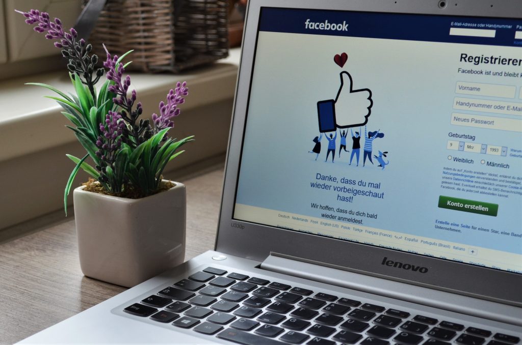 Facebook ви овозможува да ги гледате само објавите на вашите пријатели