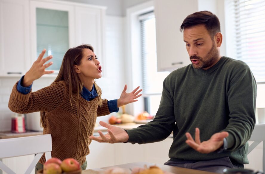 Ја акумулираат фрустрацијата, па експлодираат поради ситници: пазете се од овие хороскопски знаци