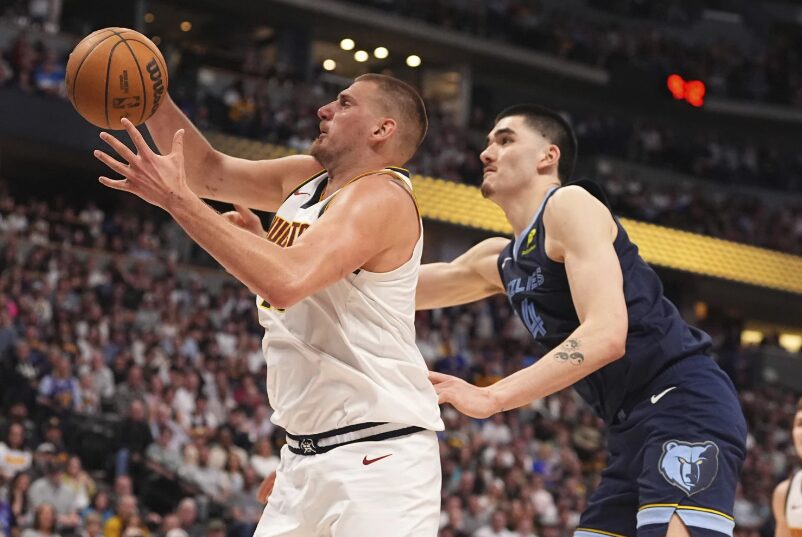 Јокиќ со нов трипл-дабл испиша историја